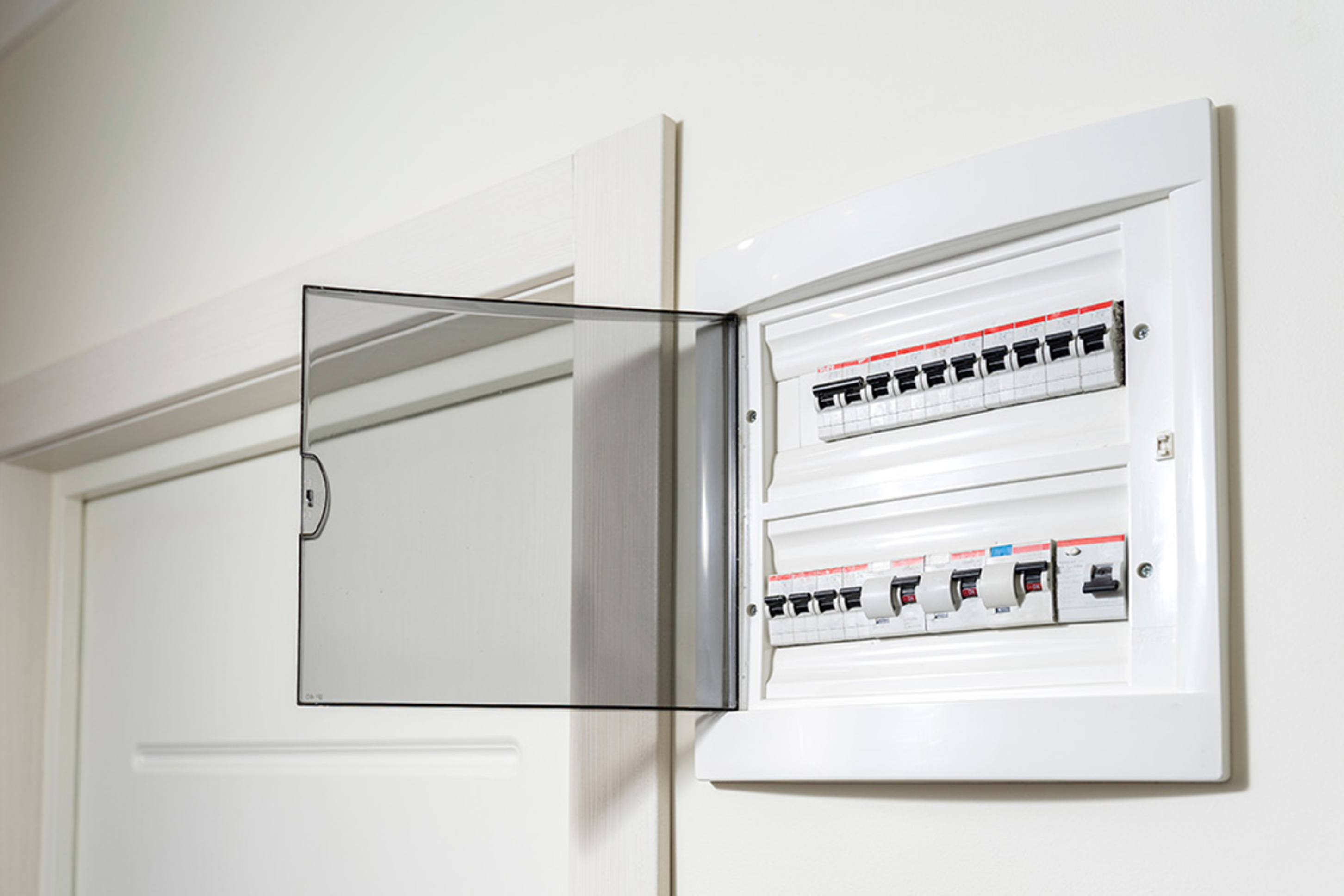 Über&shy;spannungs&shy;schutz bei Elektrotechnik-Lauche in Kaiserpfalz OT Wohlmirstedt